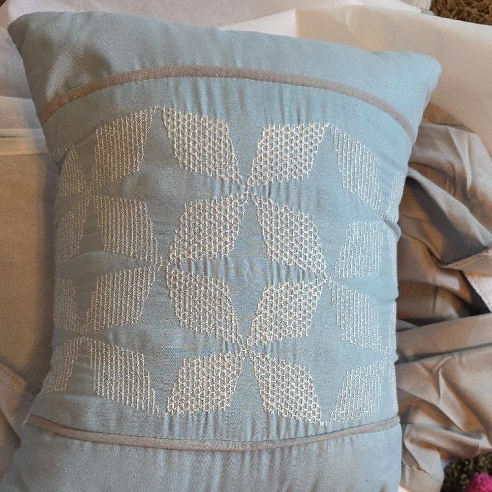 Gray and Blue Textured Decorative Pillows And Queen Dustruffle